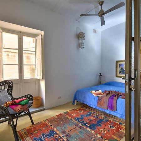 Acg- Sea Breeze Apartment Флориана Экстерьер фото